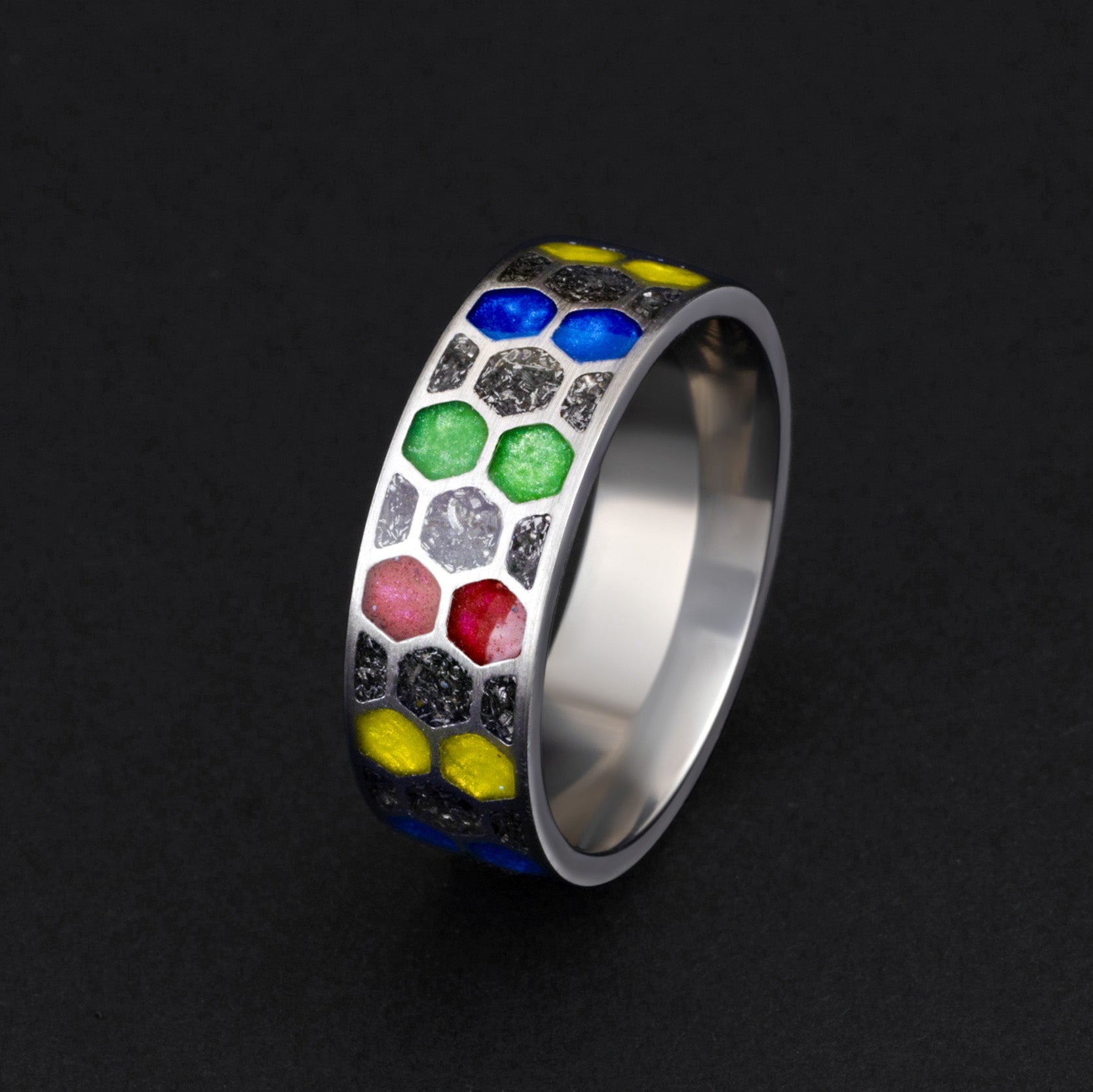 cosmic-infinity-meteorite-multi-color-honeycomb-titanium-ring
