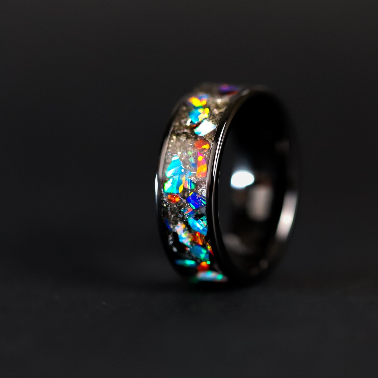 full-spectrum-campo-meteorite-multi-color-opal-ceramic-ring