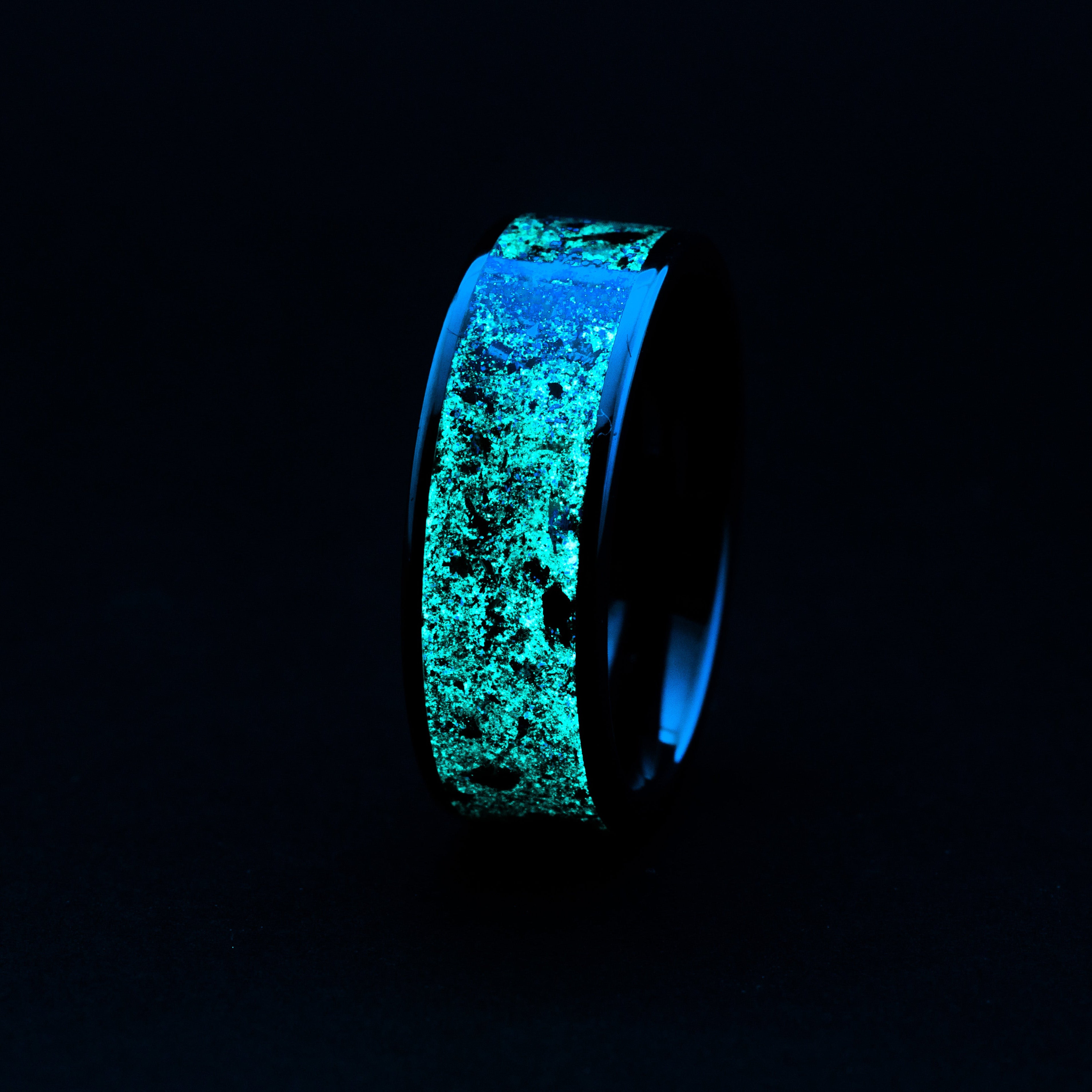 megalodon-fossil-meteorite-glow-in-the-dark-ring-black-ceramic